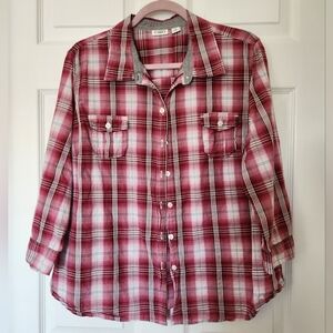 Chaps Women's Pink Plaid Button-Up Shirt